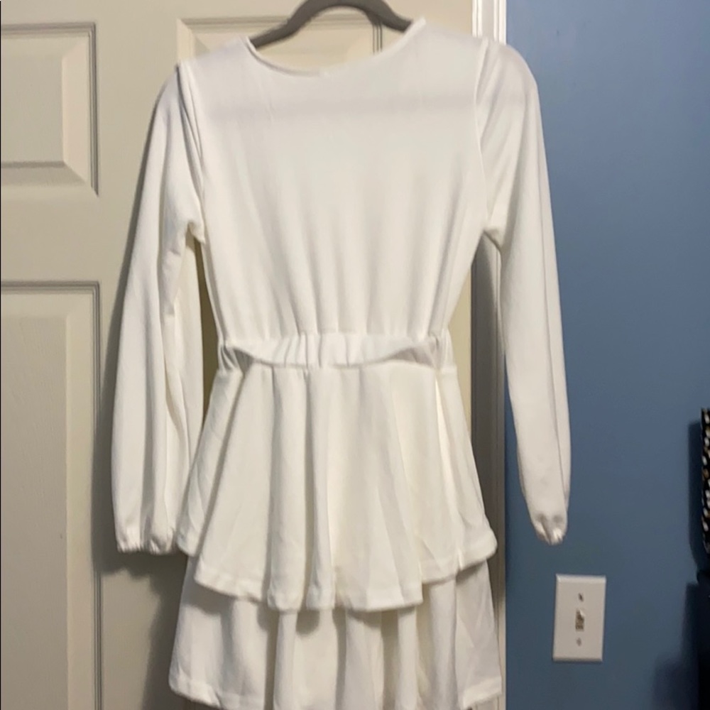 White long sleeve  dress - Picture 3 of 3
